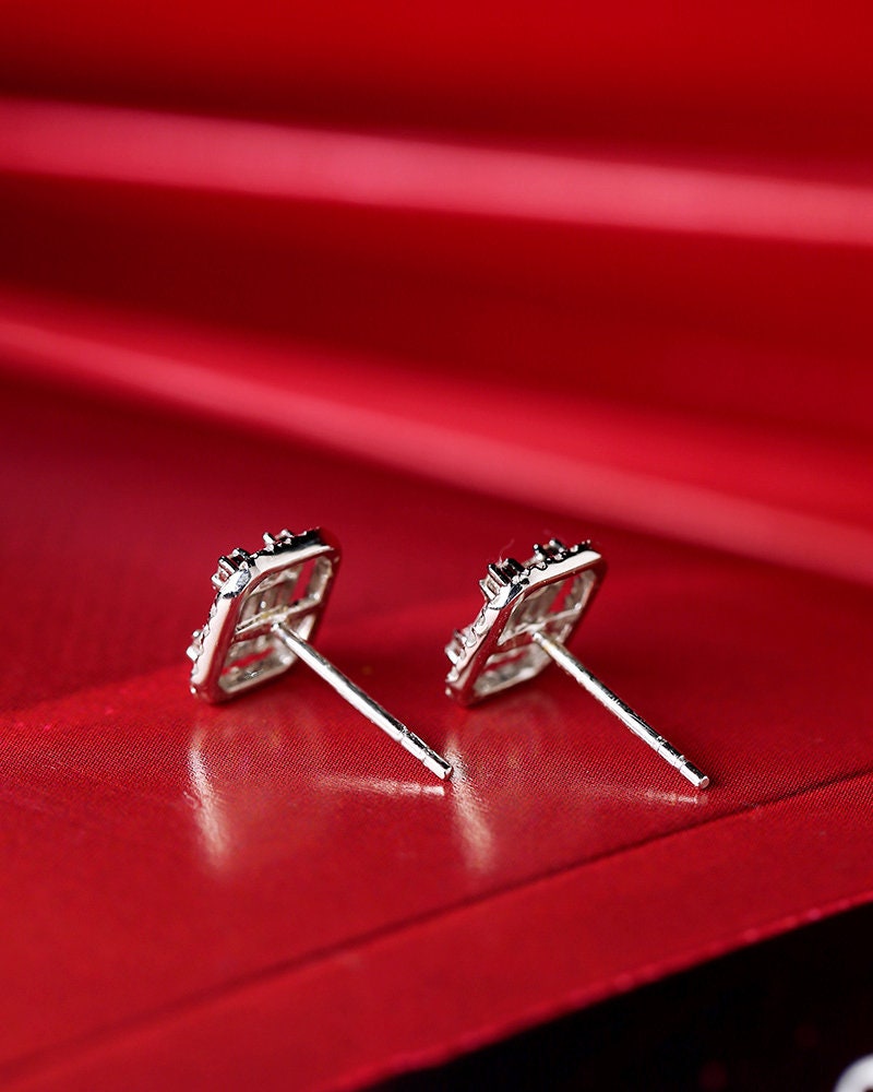 Rectangle Diamond Earrings in 18K White Gold