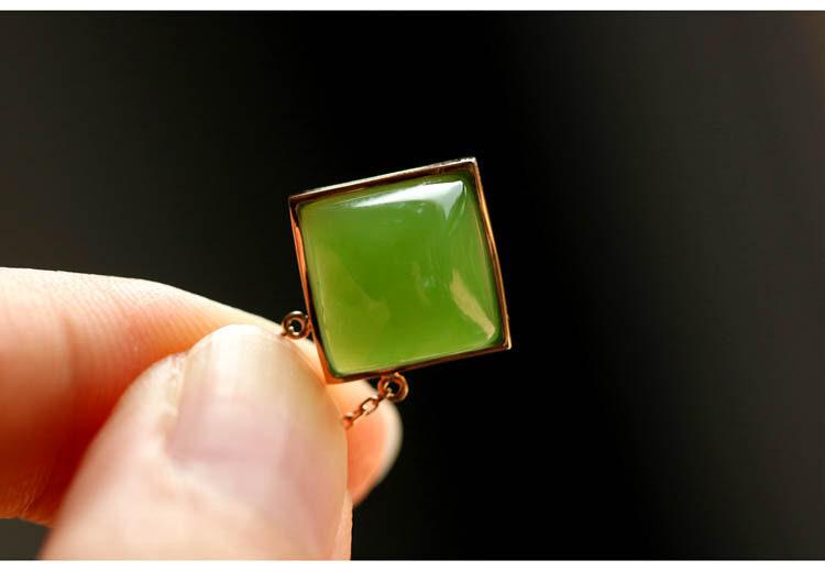 5A+ Jade Square Shape Cabochon Necklace in 18K Yellow Gold
