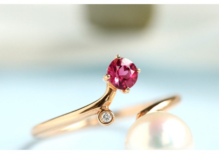 Japan Akoya Pearl & Tsavorite Ring in 18K Yellow Gold