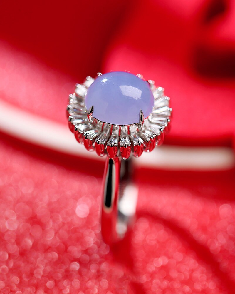 Purple Violet Jade Cabochon 18K White Gold Ring with Diamond Pave