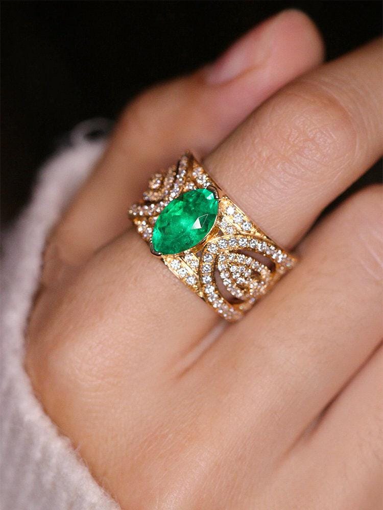 2ct Emerald & Diamond Statement Ring in 18K Yellow Gold