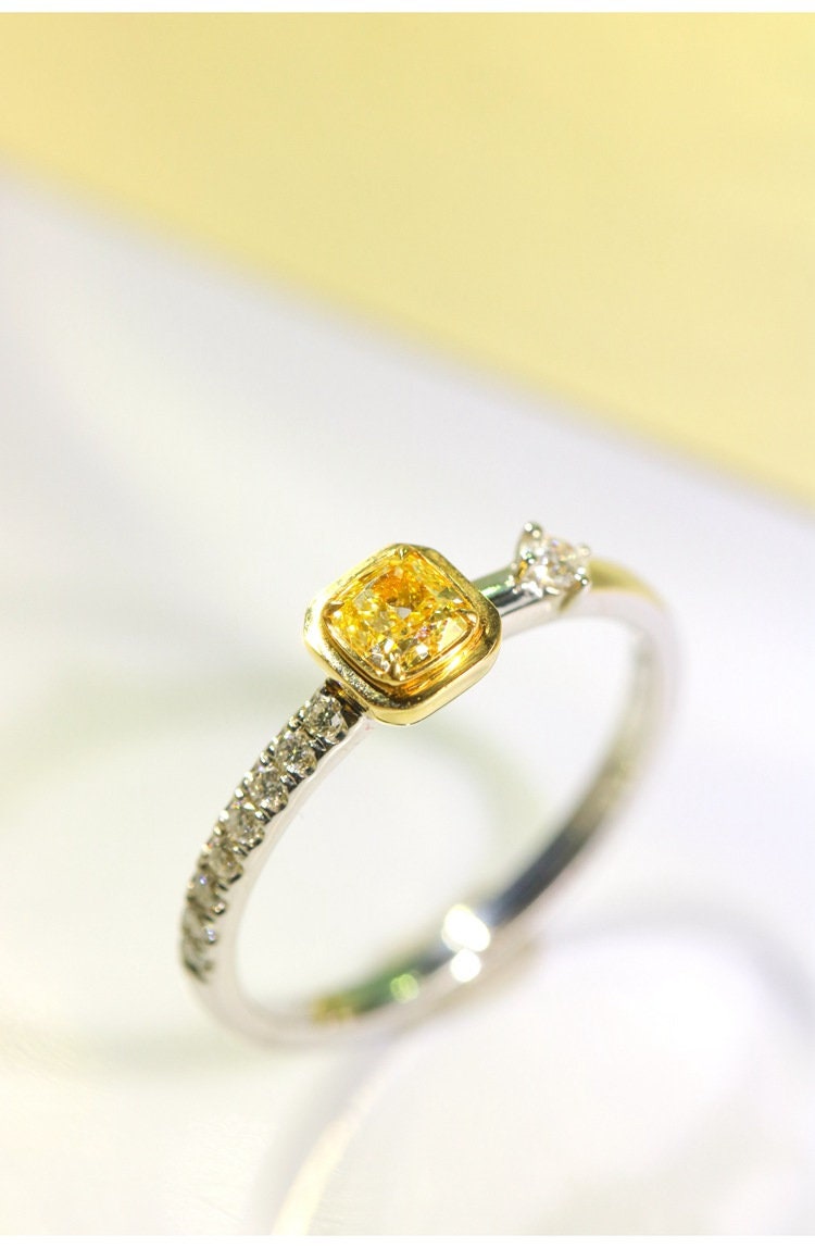 Fancy Yellow Diamonds Ring in 18K White Gold Ring