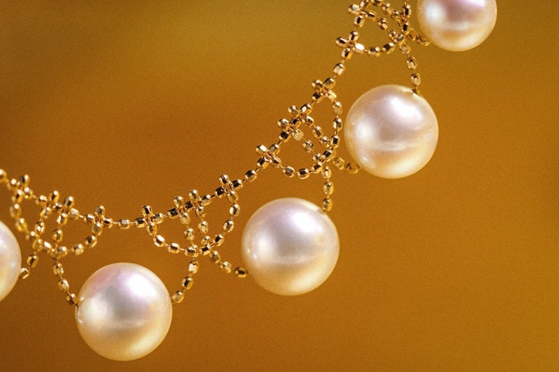 Stunning 7mm Akoya Pearl Lace Necklace in 18K Yellow Gold