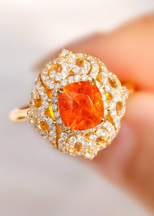 2.13ct Fanta Garnet Diamonds Ring - 18K Yellow Gold