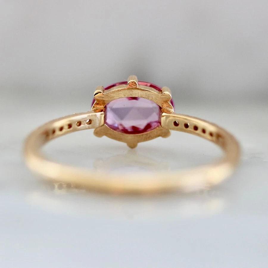 1ct Hot Pink Sapphire Ove Cut 18K Yellow Gold Ring
