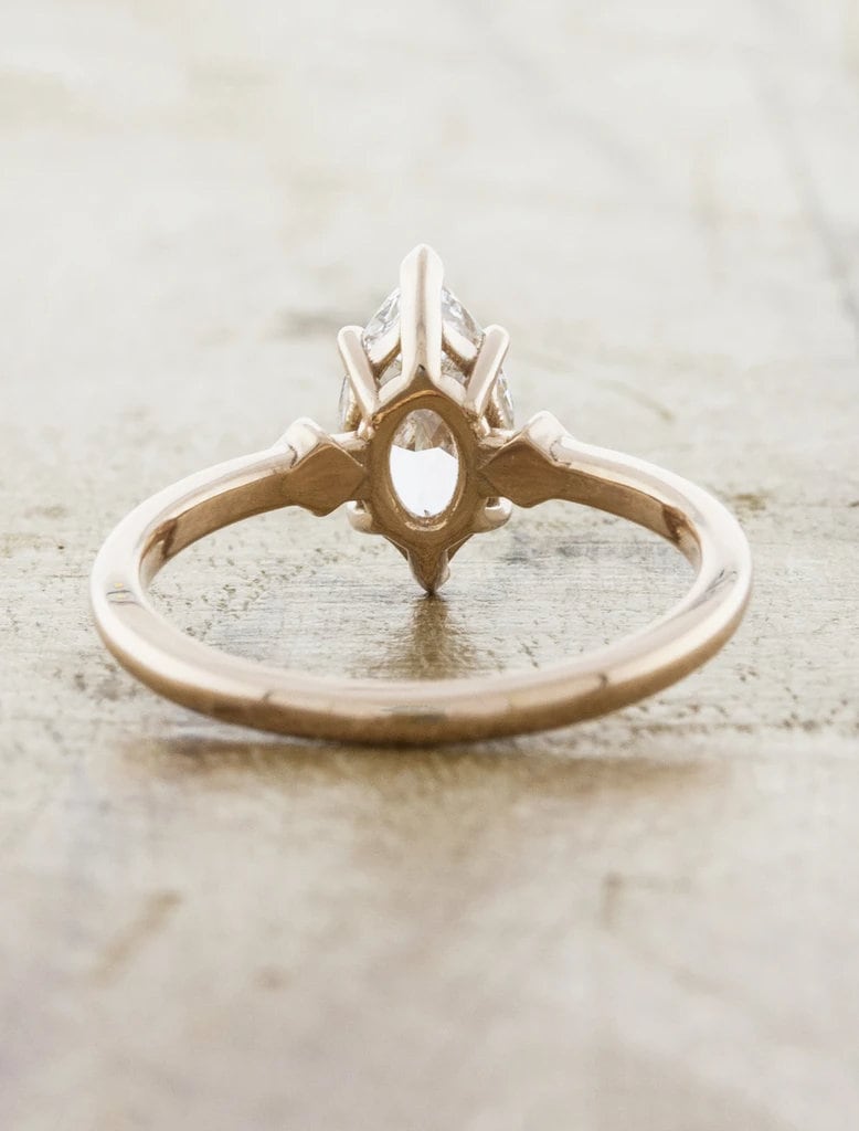 1ct Marquise Diamond 18K Yellow Gold Engagement Ring