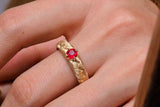 Brusheded Twisted 18K Gold Ring with Sapphire