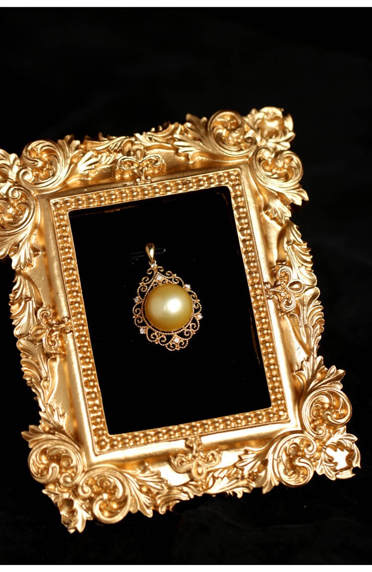 Granulation Design Vintage Necklace with 12mm Deep Golden South Sea Pearl in 18K Gold