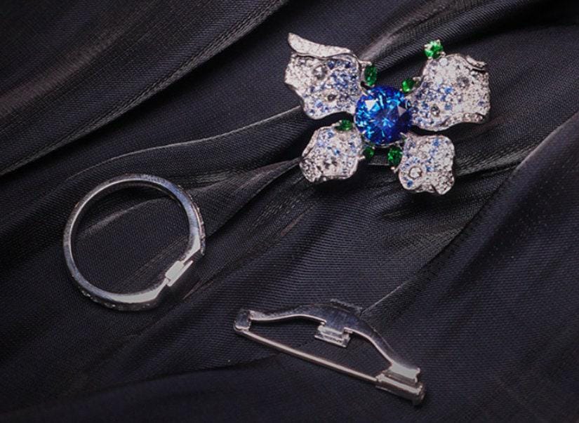 1.96ct Blue Sapphire Butterfly Ring with Diamonds in 18K Gold