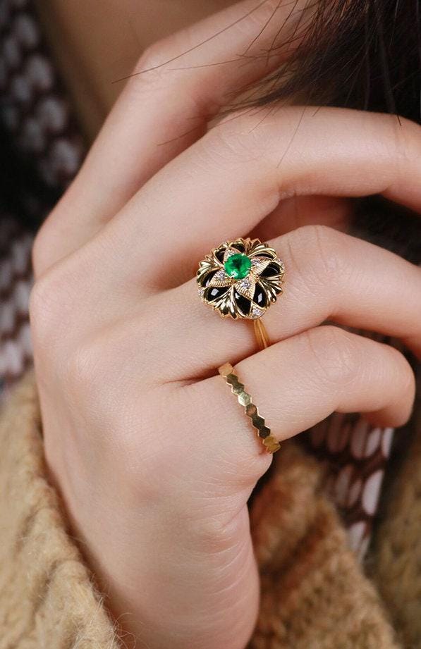 Emerald & Agate Diamond Vintage Ring in 18K Yellow Gold