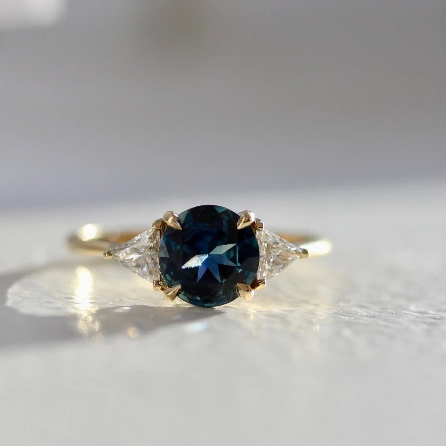 1.35ct Sapphire Round Cut Ring with Diamond Accent in 14K Yellow Gold