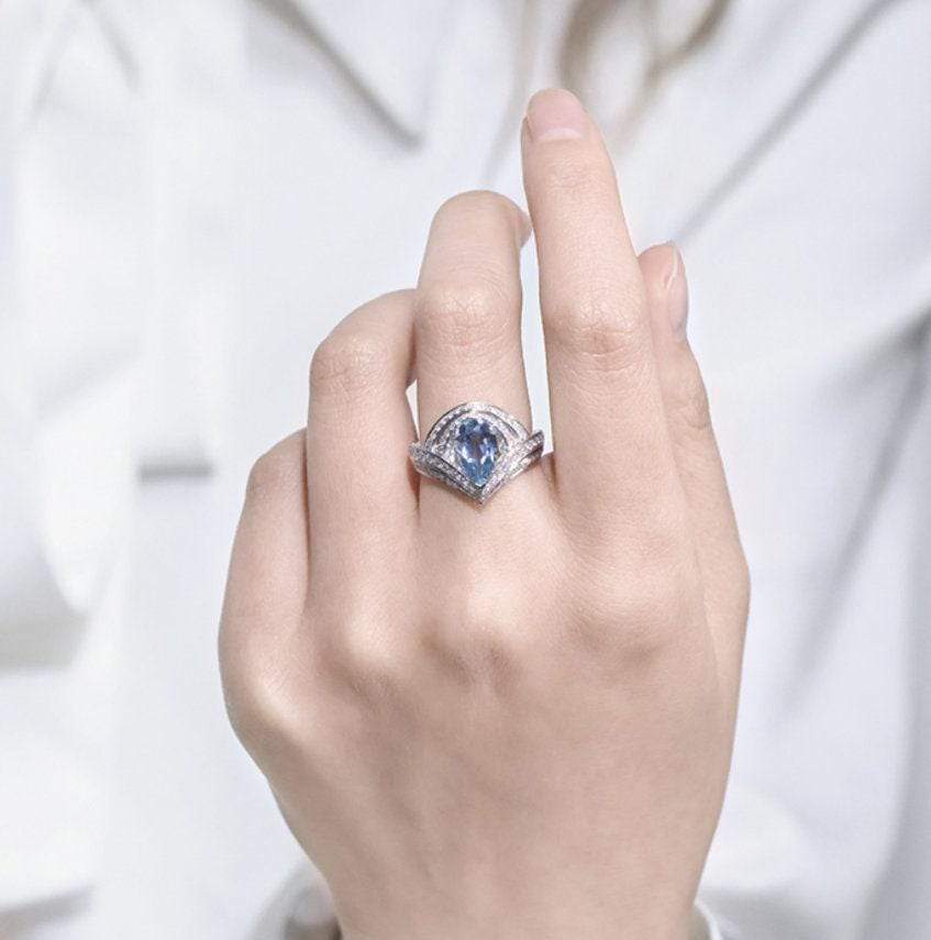 Aquamarine Diamond Wedding Chevron Desing Ring - Platinum 950