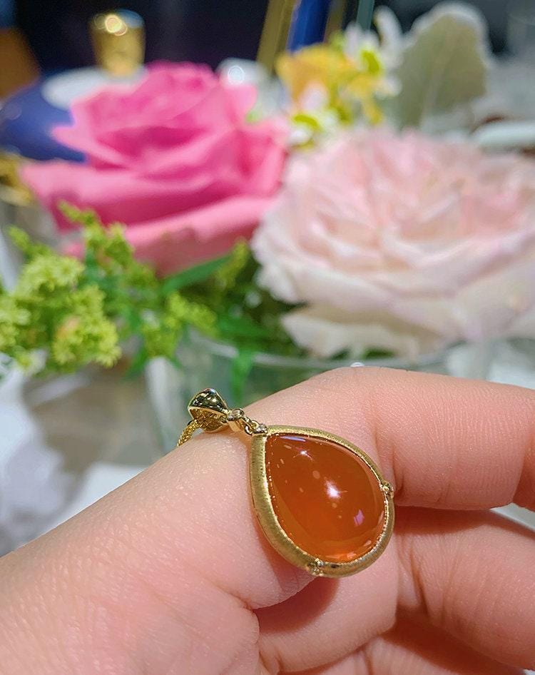 Teardrop Red Agate Maitreya Necklace - 18K Yellow Gold