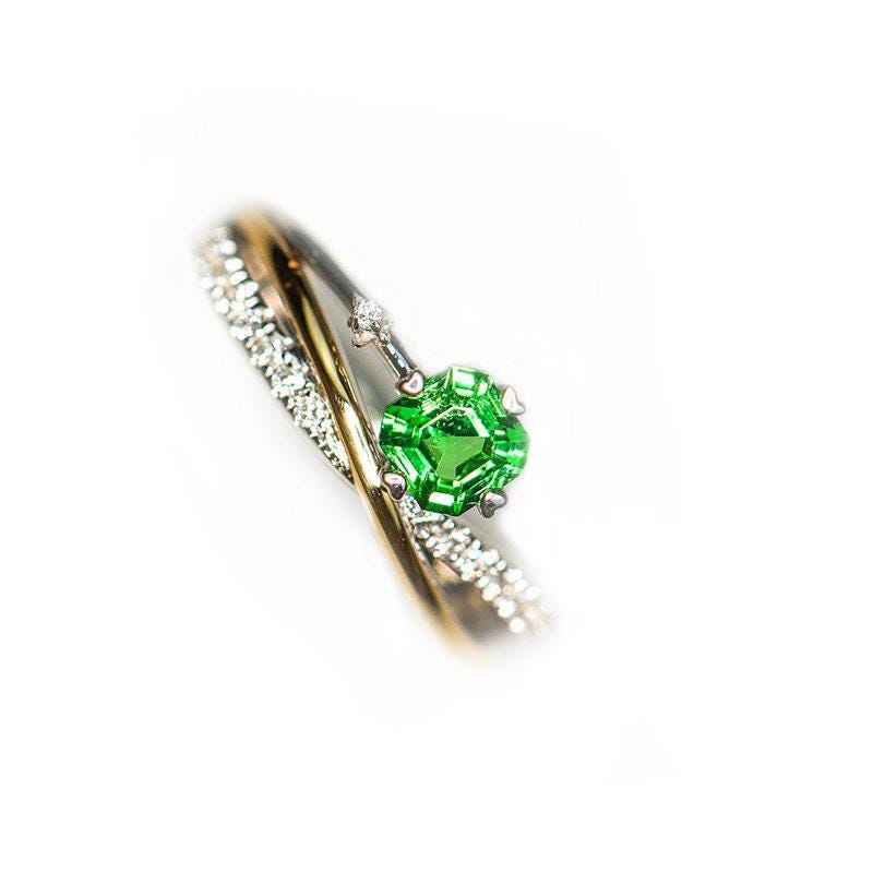 Tsavorite Asscher Cut & Diamond Infinity Ring - 18K White Gold