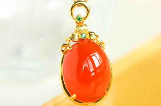 Huge Southern Red Agate Tsavorite Necklace - 18K Yellow Gold