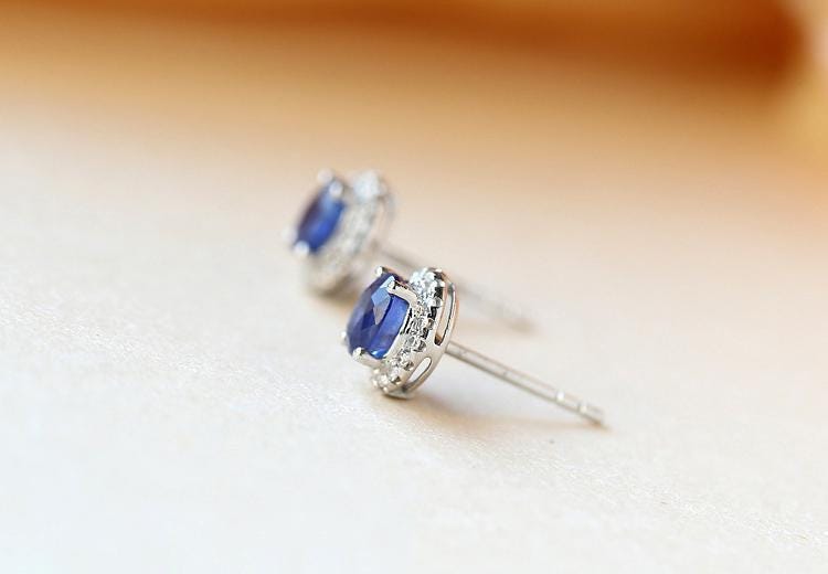 Blue Sapphire & Halo Diamonds Stud Earrings - 18K White Gold