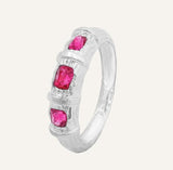 Three Jedi Spinel Oval Engraved 18K Ring - Vintage Flush Set