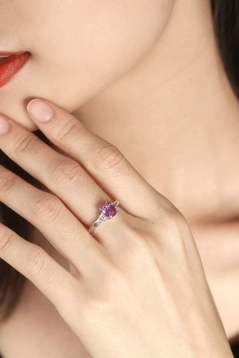 1.03ct Pinkish Spinel & Diamond Baguette Ring - 18K White Gold