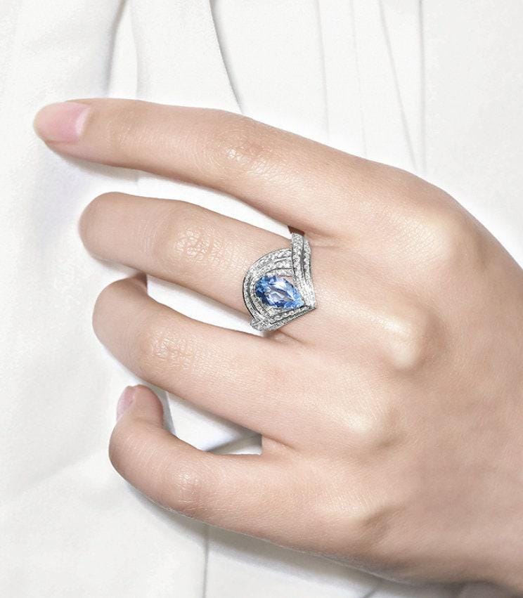 Aquamarine Diamond Wedding Chevron Desing Ring - Platinum 950