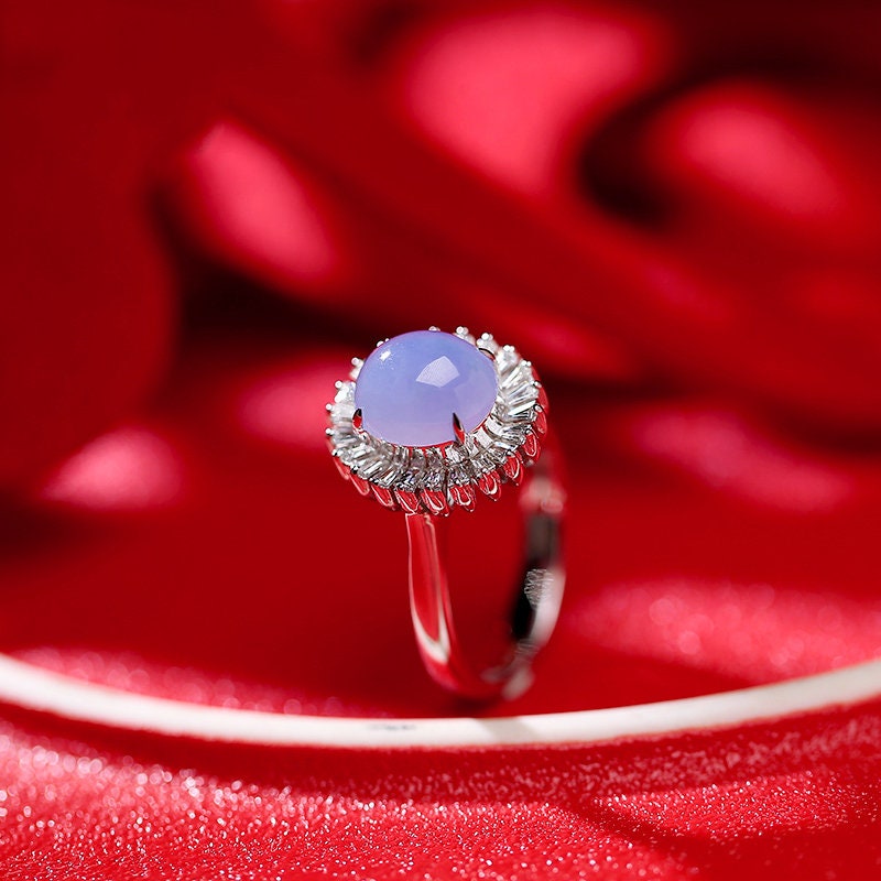 Purple Violet Jade Cabochon 18K White Gold Ring with Diamond Pave
