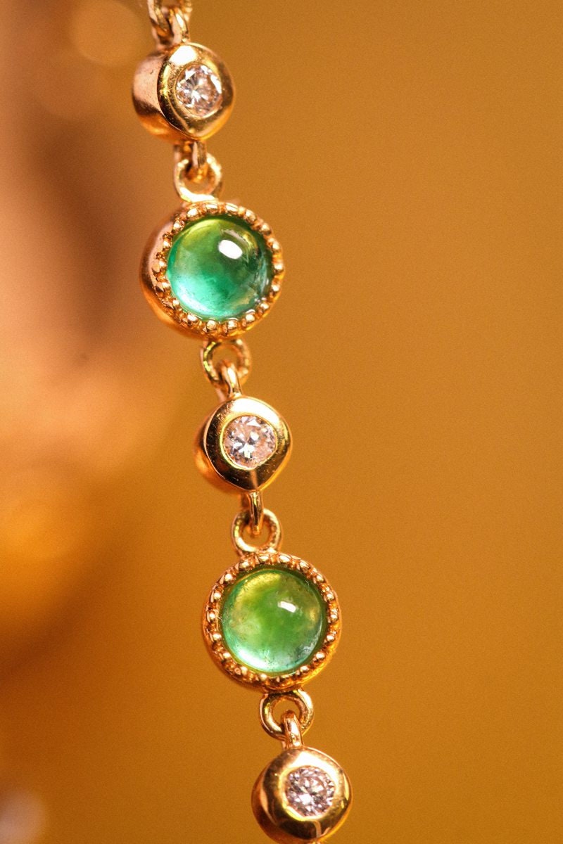 Emerald Cabochon Cut & Diamond Bracelet in 18K Gold