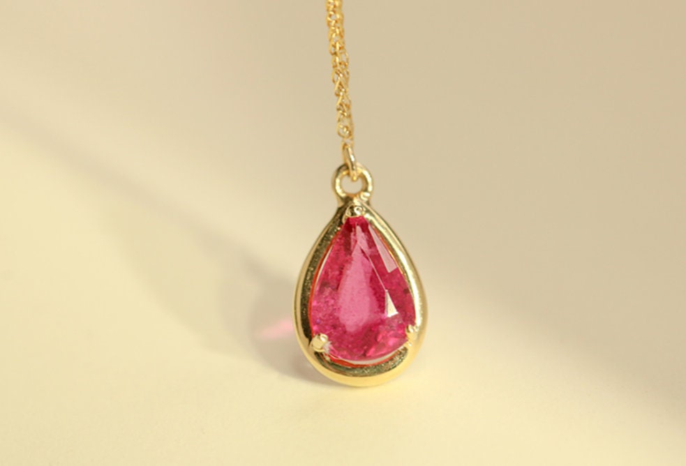 8mm Akoya Pearl Necklace with Rubellite Teardrop – 18K Yellow Gold