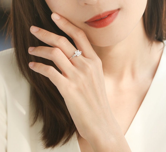 Invisible Set White Diamond Wedding Ring in 18K White Gold