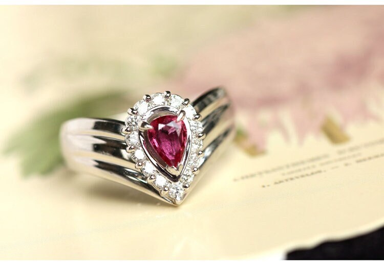 Pigeon Blood Ruby 18K Chunky Gold Chevron Ring