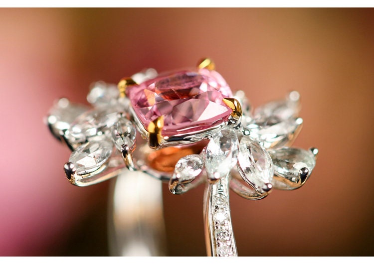 1.16ct Pink Spinel & White Sapphire Cluster Ring - 18K White Gold