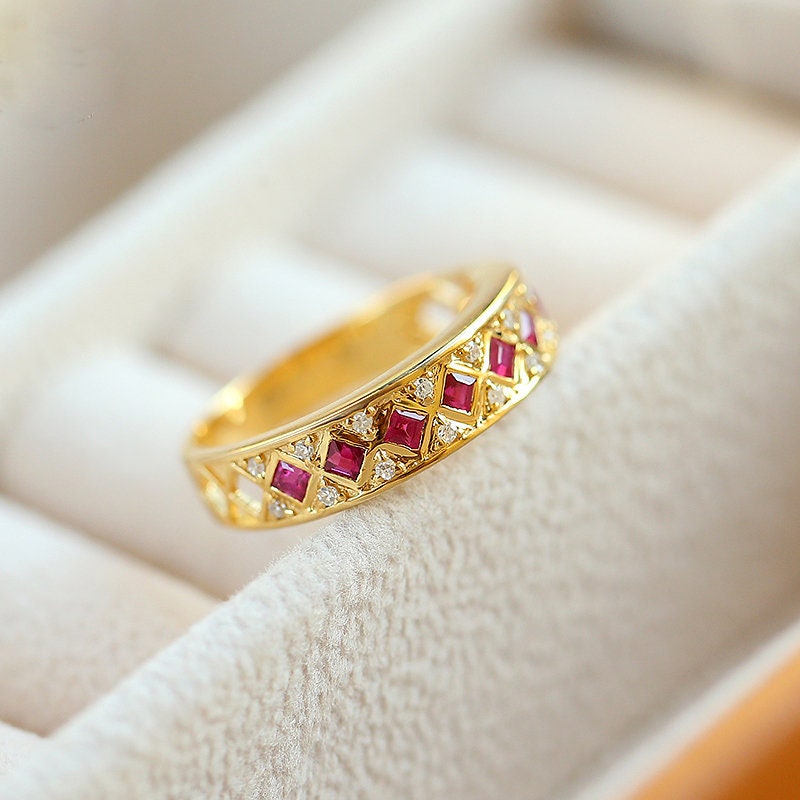Seven Square-Cut Ruby Ring in 18K Yellow Gold