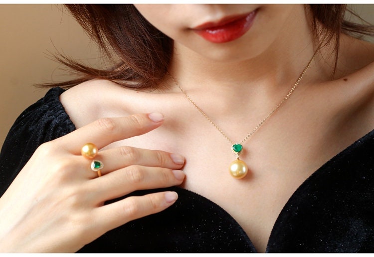 3A+ Golden South Sea Pearl & Heart Emerald Ring - 18K Yellow Gold
