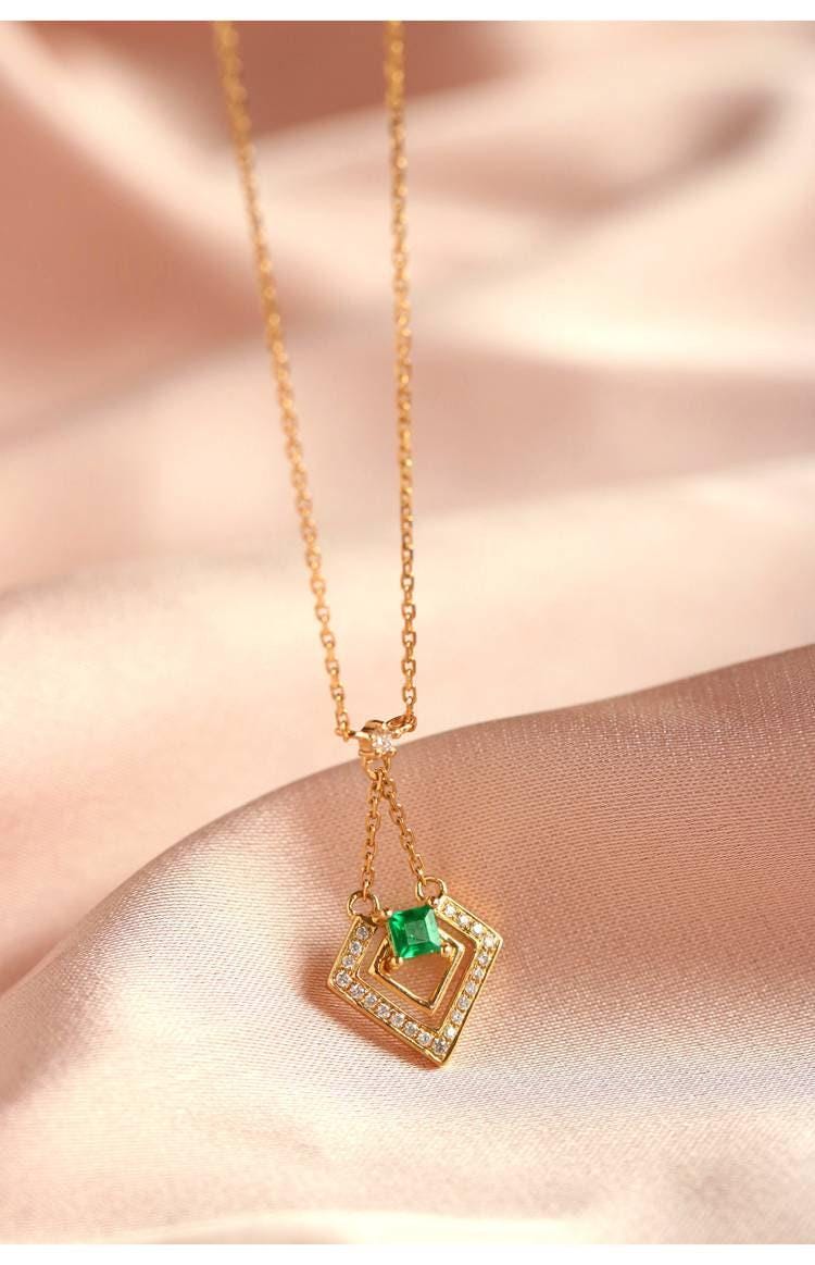 Emerald & Diamonds 18K Yellow Gold Necklace