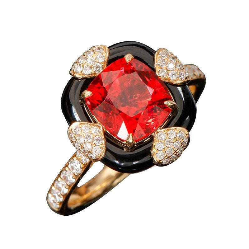 2.05ct Jadi Spinel 18K Gold Statement Ring with Black Agate