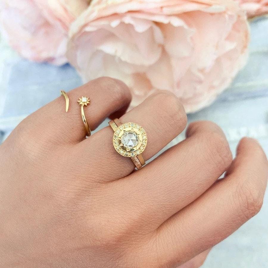 White Diamond Round Rose Cut Diamond Ring in 18K Yellow Gold